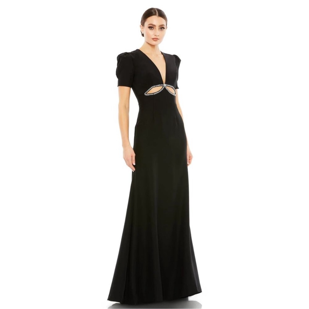 Elegant Black Evening Dress - Picture 5 of 6